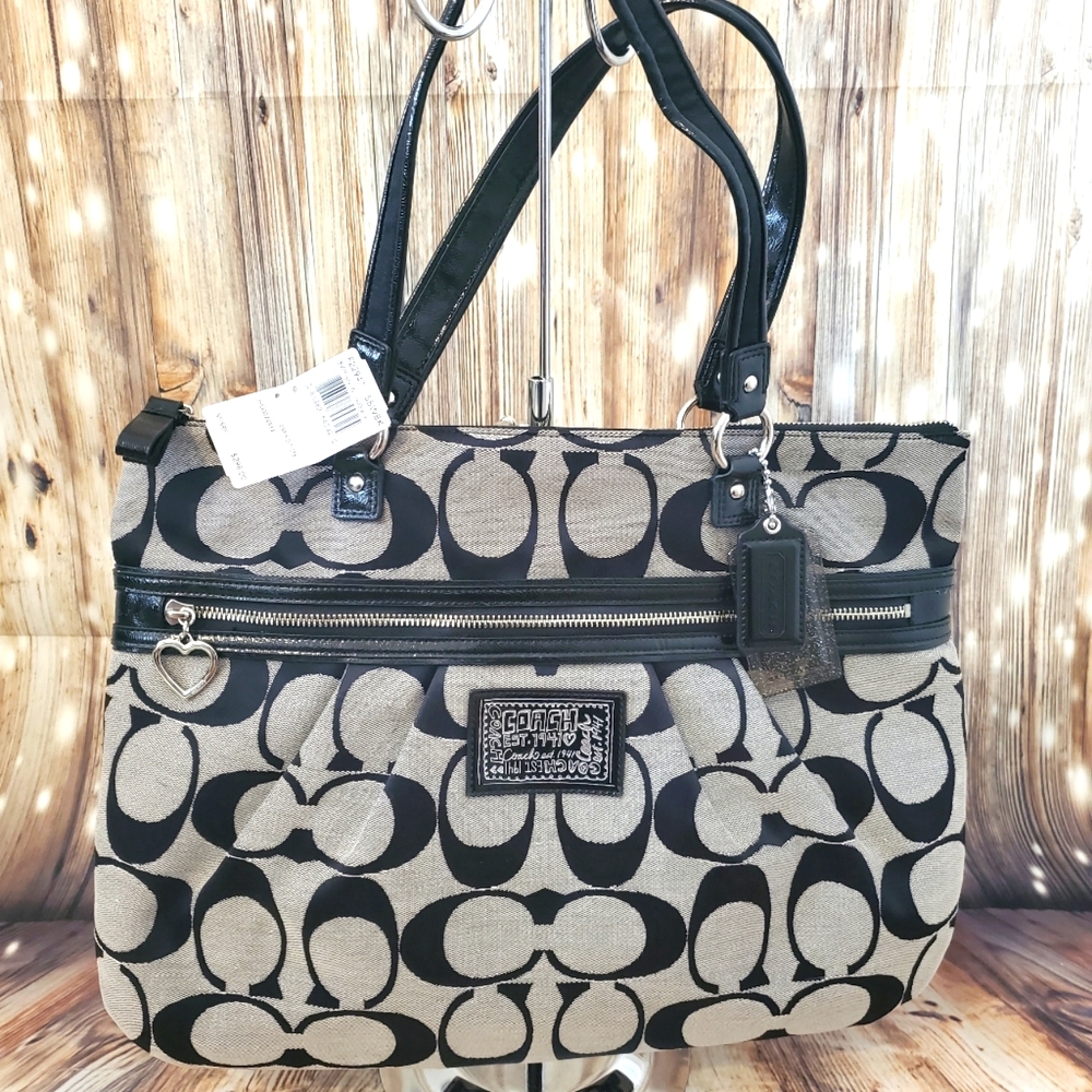 COACH DAISY SIGNATURE TOTE